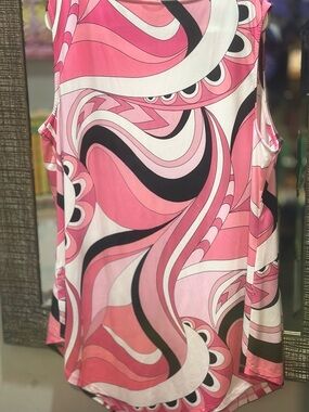 Avenue Pink, White & Black Swirl Sleeveless Tank